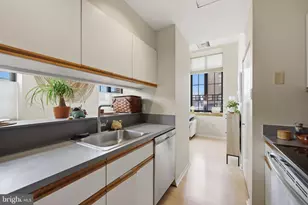 1601 Spring Garden St, Philadelphia, PA 19130 - Photo 16