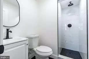 1158 E Slocum St, Philadelphia, PA 19150 - Photo 20