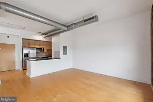 1100 S Broad St, Philadelphia, PA 19146 - Photo 2