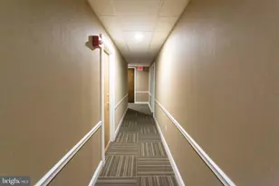 1411-5 Walnut St, Philadelphia, PA 19102 - Photo 6