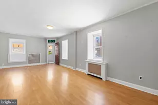147 Green Ln, Philadelphia, PA 19127 - Photo 6