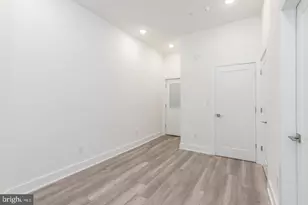 90 E Laurel St, Philadelphia, PA 19123 - Photo 14