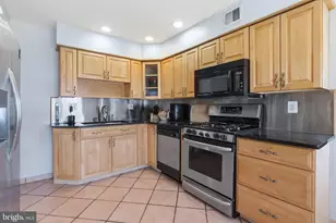 1036 Camas Dr, Philadelphia, PA 19115 - Photo 14