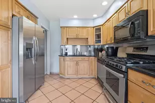 1036 Camas Dr, Philadelphia, PA 19115 - Photo 10