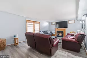 1036 Camas Dr, Philadelphia, PA 19115 - Photo 18