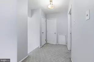 1036 Camas Dr, Philadelphia, PA 19115 - Photo 32