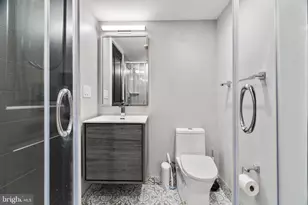 2526 W Girard Ave, Philadelphia, PA 19130 - Photo 32