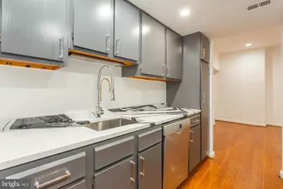 1035 Spruce Street #106, Philadelphia, PA 19107 - Photo 10