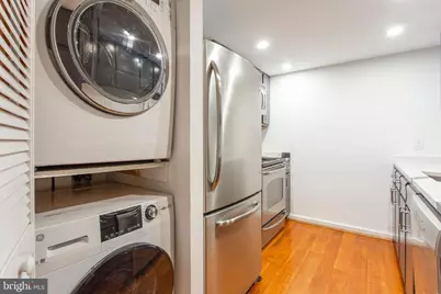 1035 Spruce Street #106, Philadelphia, PA 19107 - Photo 14