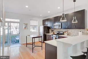 2027 E York St, Philadelphia, PA 19125 - Photo 10