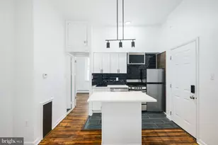 1024 Pine St, Philadelphia, PA 19107 - Photo 2