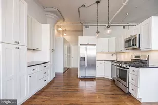 314 N 12th St, Philadelphia, PA 19107 - Photo 8