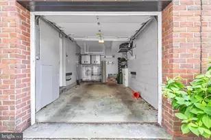 2108 Appletree St, Philadelphia, PA 19103 - Photo 4