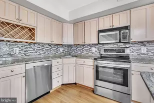 2108 Appletree St, Philadelphia, PA 19103 - Photo 16