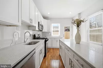 1634 Annin Street, Philadelphia, PA 19146 - Photo 4