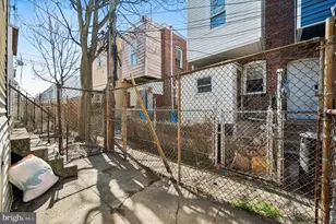 2242 E Monmouth St, Philadelphia, PA 19134 - Photo 14