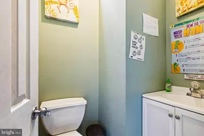 7221 W Passyunk Avenue, Philadelphia, PA 19142 - Photo 14