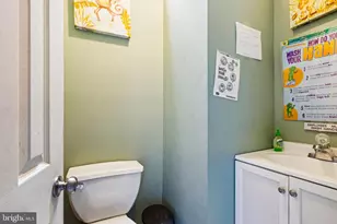 7221 W Passyunk Ave, Philadelphia, PA 19142 - Photo 14