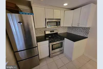 1828 Green Street #1R, Philadelphia, PA 19130 - Photo 10