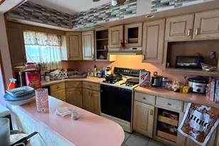 2023 S Etting St, Philadelphia, PA 19145 - Photo 6