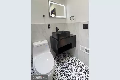 827 W Fisher Avenue, Philadelphia, PA 19141 - Photo 30