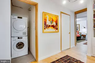 2401 Pennsylvania Ave, Philadelphia, PA 19130 - Photo 22