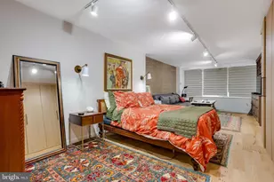 2401 Pennsylvania Ave, Philadelphia, PA 19130 - Photo 14