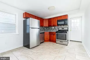 2726 Edgemont St, Philadelphia, PA 19134 - Photo 8