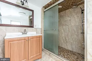 2726 Edgemont St, Philadelphia, PA 19134 - Photo 18