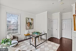 508 Governors Ct, Philadelphia, PA 19146 - Photo 2