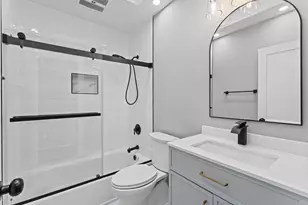 5921 Elsinore St, Philadelphia, PA 19120 - Photo 4