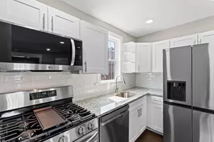 5921 Elsinore St, Philadelphia, PA 19120 - Photo 12