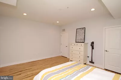 908 N 16th Street #2, Philadelphia, PA 19130 - Photo 32