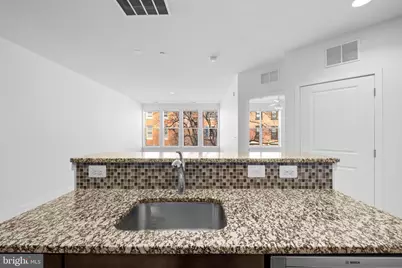 600 S 24th Street #202, Philadelphia, PA 19146 - Photo 6