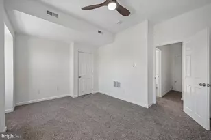 636 N 40th St, Philadelphia, PA 19104 - Photo 32