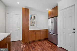 636 N 40th St, Philadelphia, PA 19104 - Photo 14