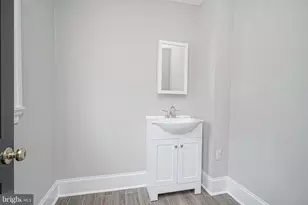 1245 S 49th St, Philadelphia, PA 19143 - Photo 10