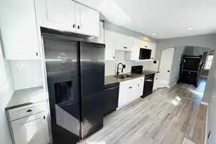 1654 E Lycoming St, Philadelphia, PA 19124 - Photo 4