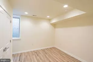 806 N Burns St, Philadelphia, PA 19130 - Photo 14