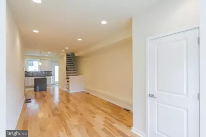 806 N Burns Street #1, Philadelphia, PA 19130 - Photo 4