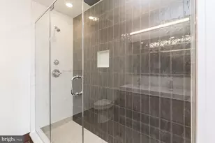 806 N Burns St, Philadelphia, PA 19130 - Photo 8