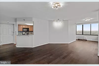 2001 Hamilton Street #2001, Philadelphia, PA 19130 - Photo 4