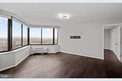 2001 Hamilton Street #2001, Philadelphia, PA 19130 - Photo 2