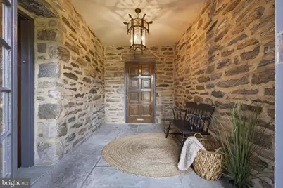 99 E Bells Mill Road, Philadelphia, PA 19118 - Photo 6