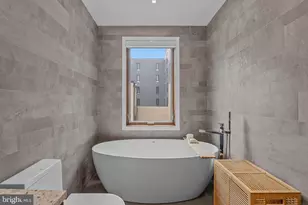 308 N 2nd St, Philadelphia, PA 19106 - Photo 40