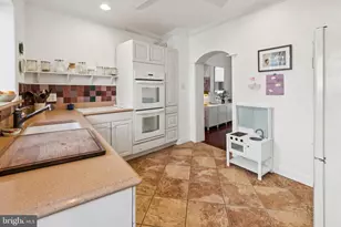 733 Montrose St, Philadelphia, PA 19147 - Photo 8