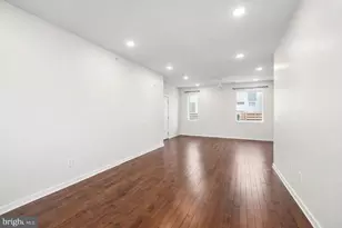 1640 N 5th Ct, Philadelphia, PA 19122 - Photo 8