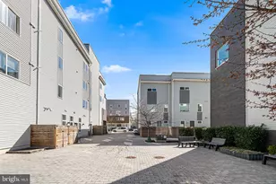 1640 N 5th Ct, Philadelphia, PA 19122 - Photo 20