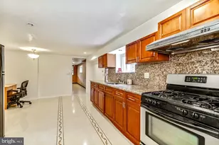 11247 Jeanes Pl, Philadelphia, PA 19116 - Photo 36