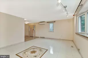 11247 Jeanes Pl, Philadelphia, PA 19116 - Photo 6